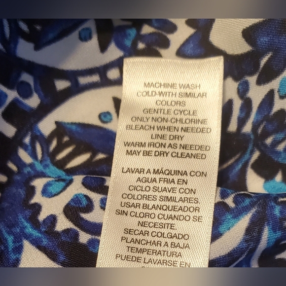 White House Black Market Blue and White Print Tiered Ruffle Tank Top Size M - Picture 8 of 9